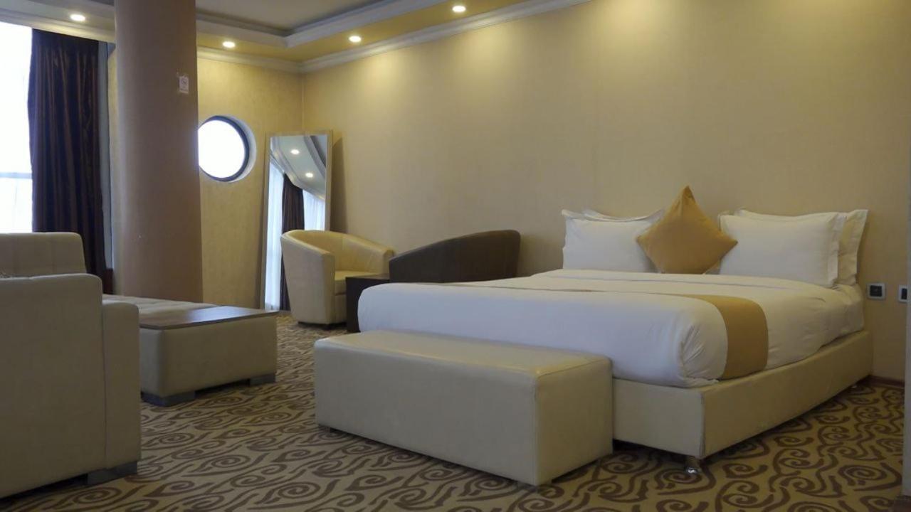 Holiday Hotel Addis Abeba Exterior foto